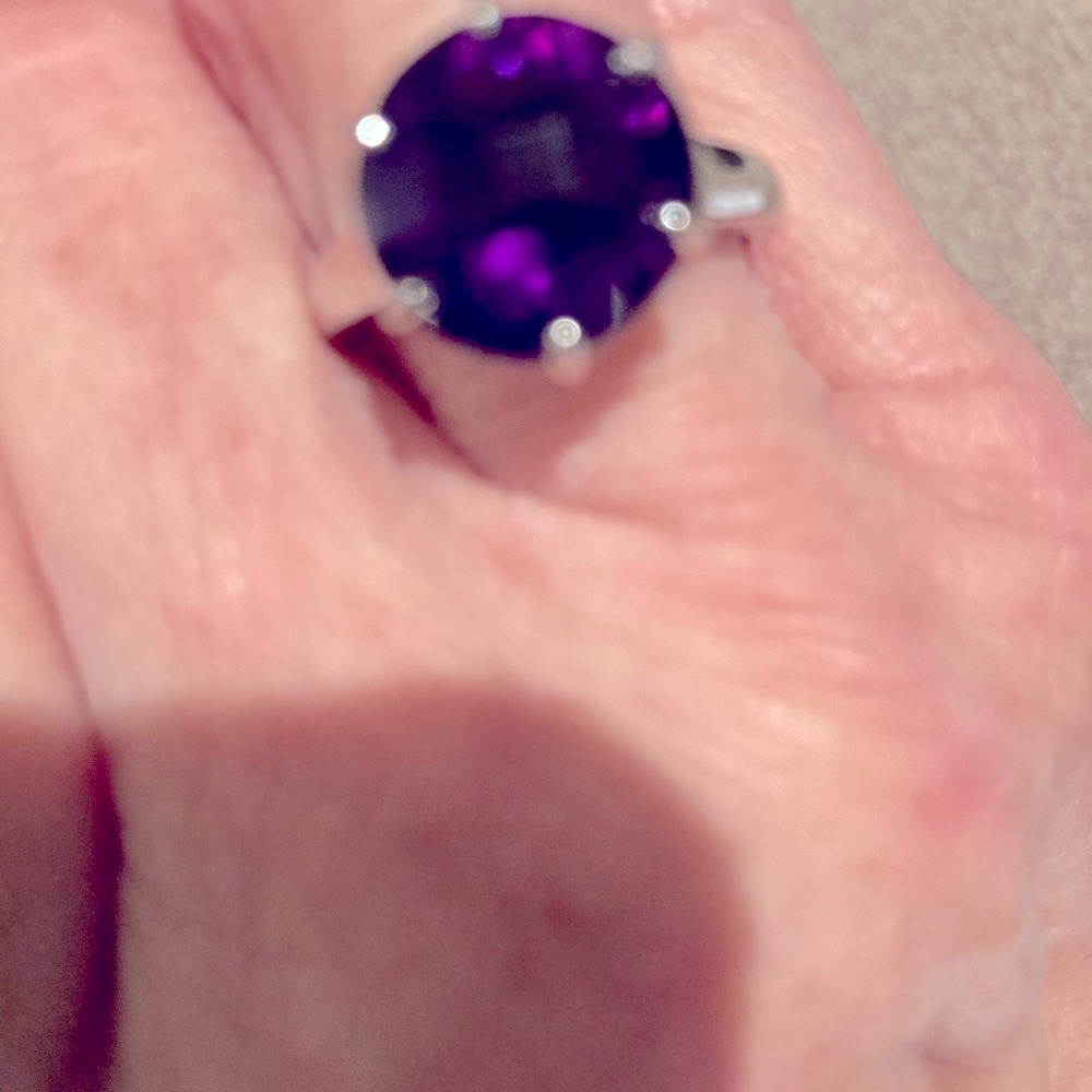 JTV Purple African Amethyst Ring in 9.25 Sterling Silver.